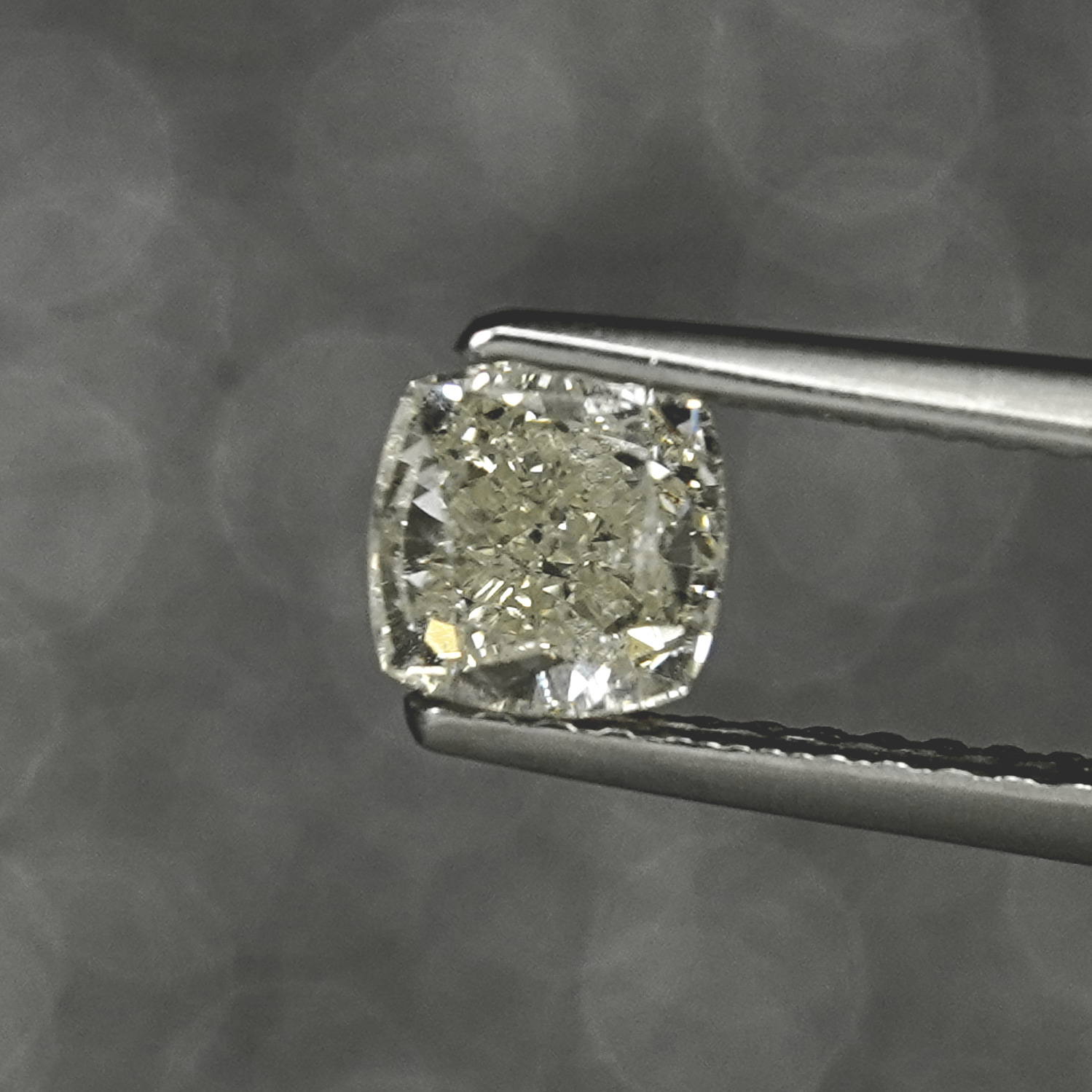 1.00 CT Fancy Yellow Cushion Fancy Diamond