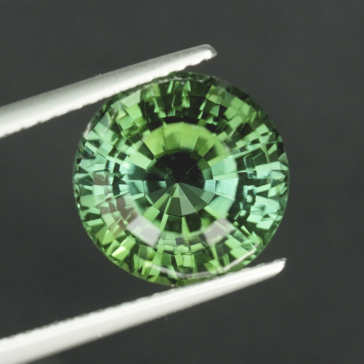 7.14CT Green Round Tourmaline