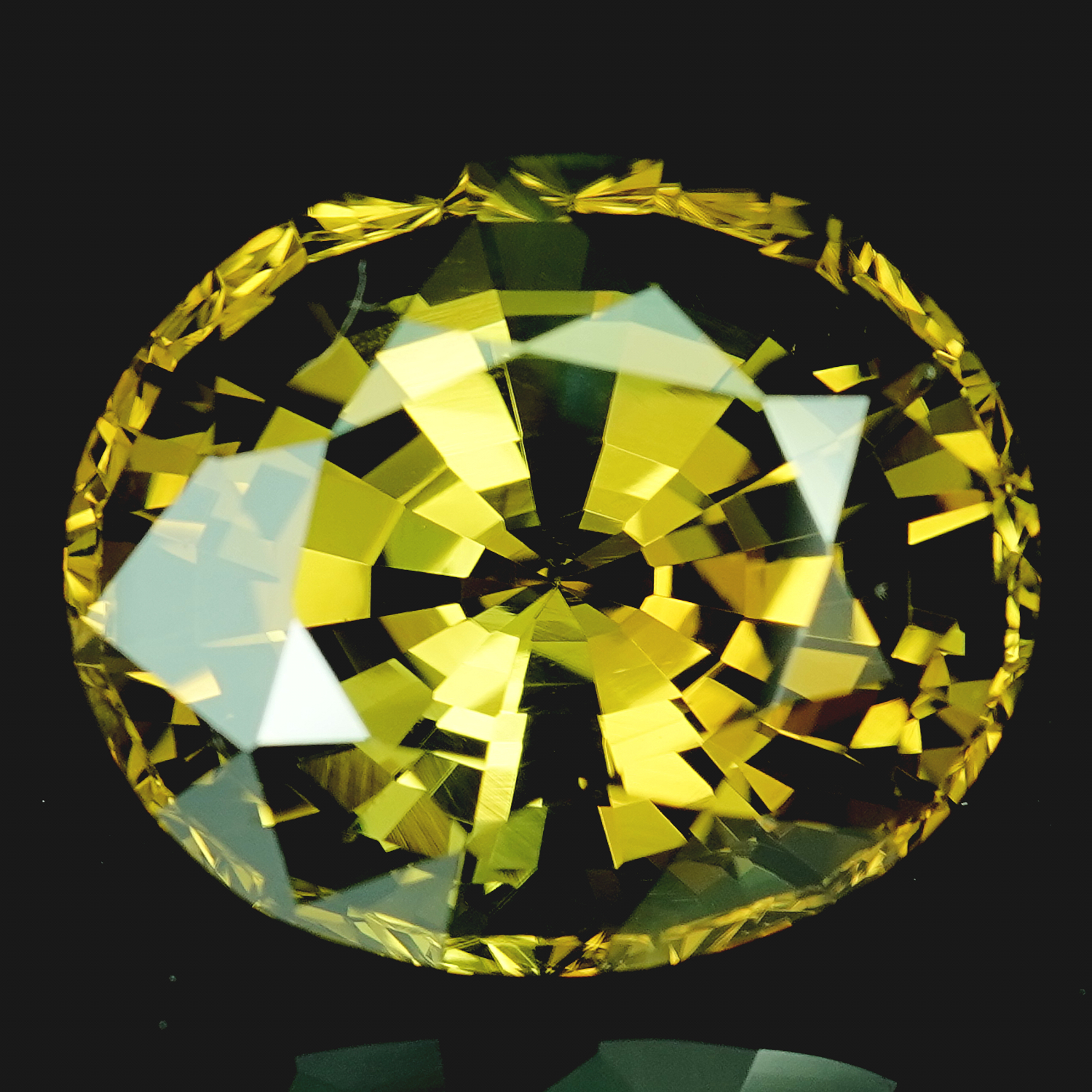 GIA Certified 19.21CT Captivating Green Oval Alexandrite