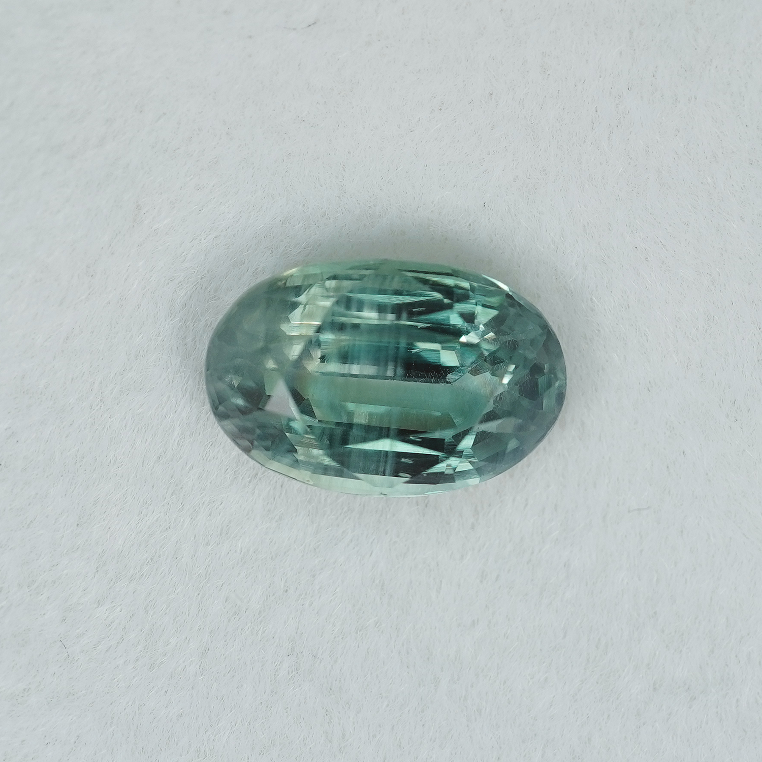 1.61CT Greenish To Reddish Oval Alexandrite