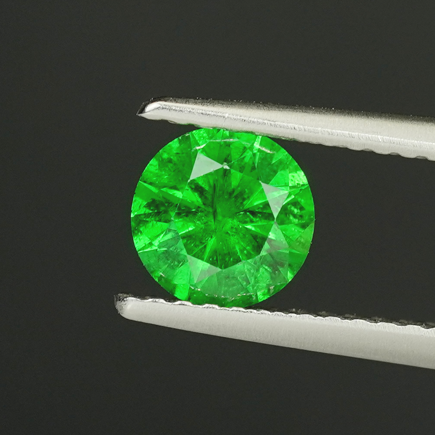 ELECTRIC! .86CT 5.7mm Electric Green Round Cut Demantoid Garnet