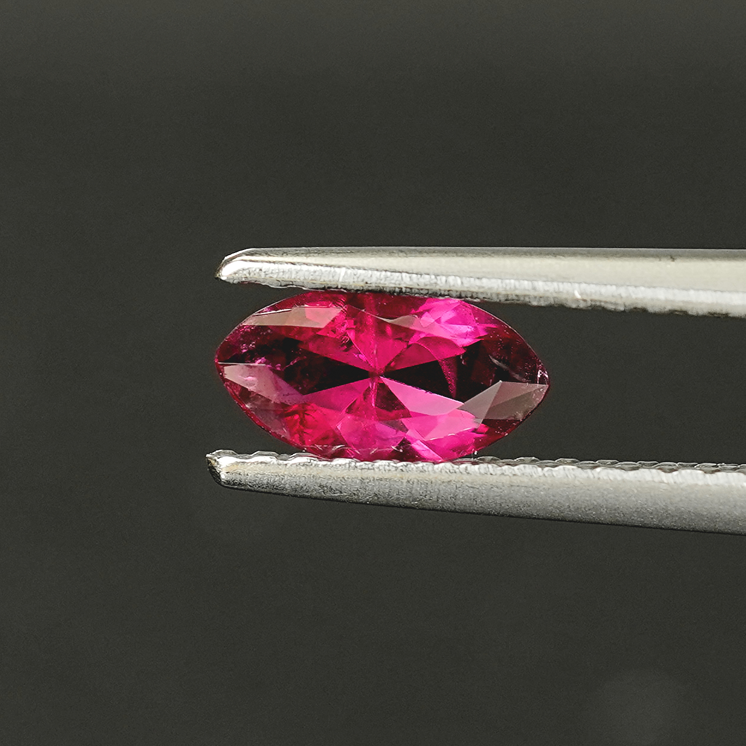 SIZZLING HOT RED BIXBITE from the WAH WAH MOUNTAINS in UTAH