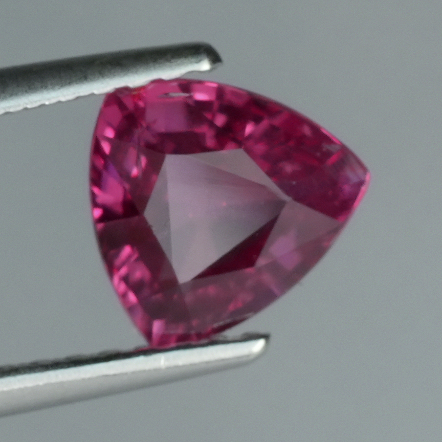 GORGEOUS 1.12CT RED TRILLIANT CUT UNHEATED RUBY